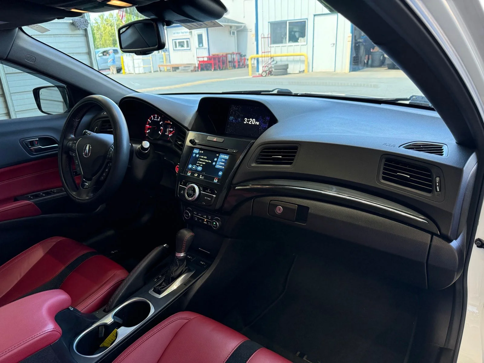 Used 2022 White Acura Premium and A-SPEC Packages image 11