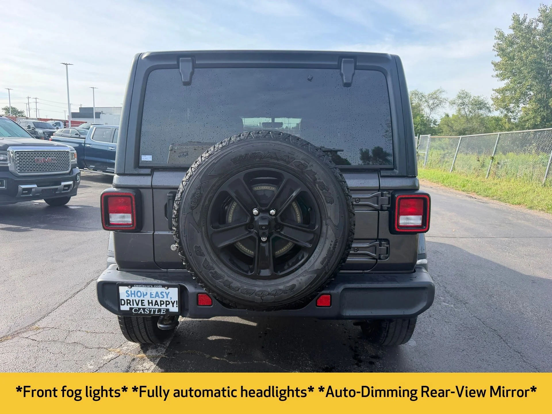 Used 2018 Gray Jeep Unlimited Sahara image 9