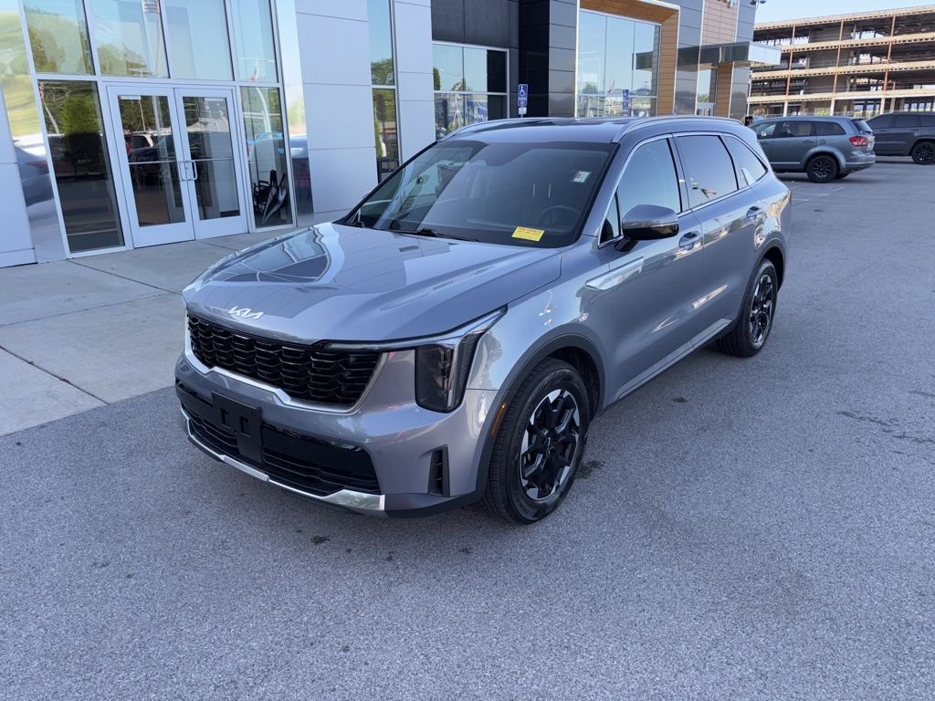 2024 Kia Sorento S AT's photo