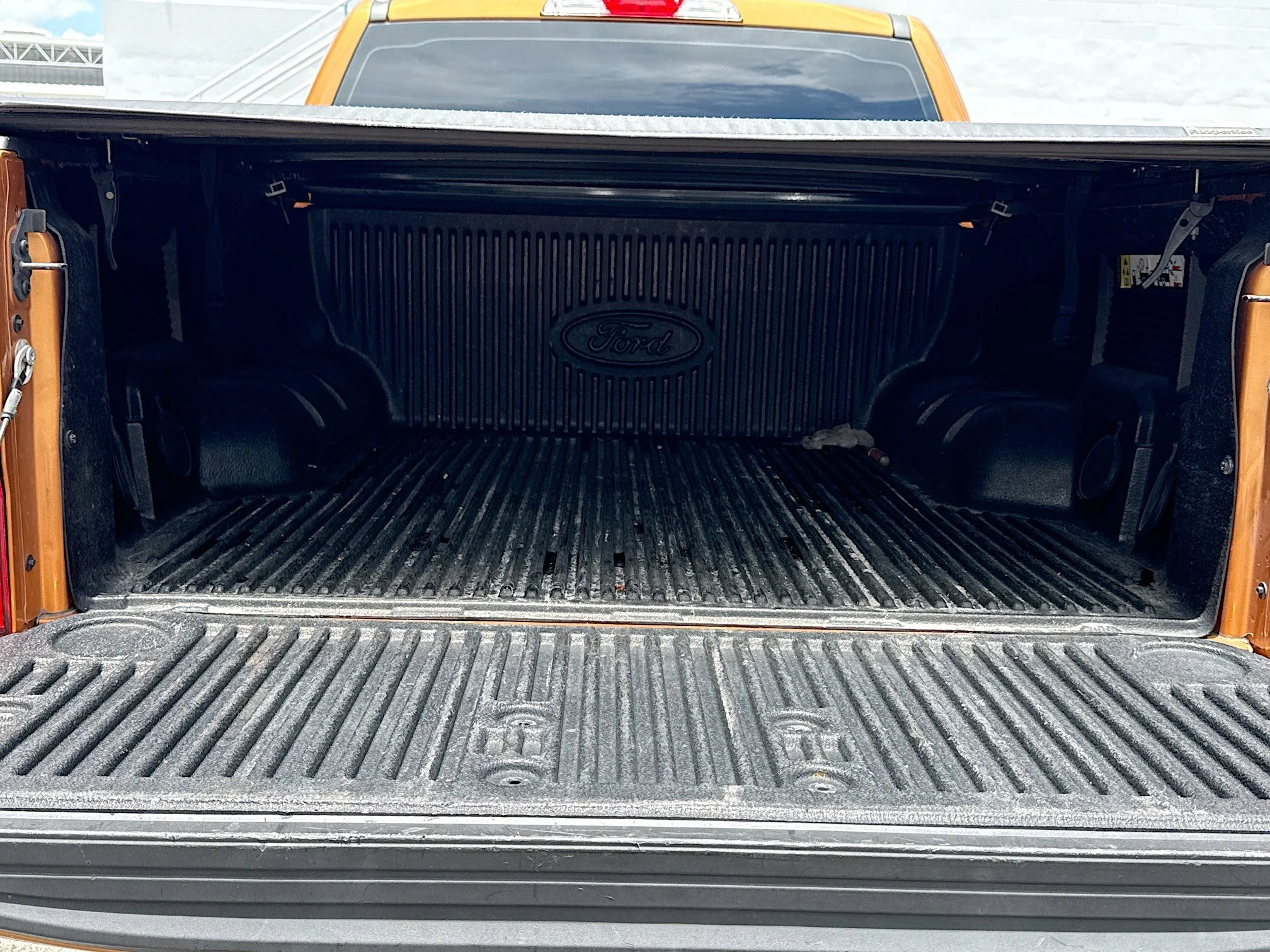 Used 2019 Saber Metallic Ford XL image 11