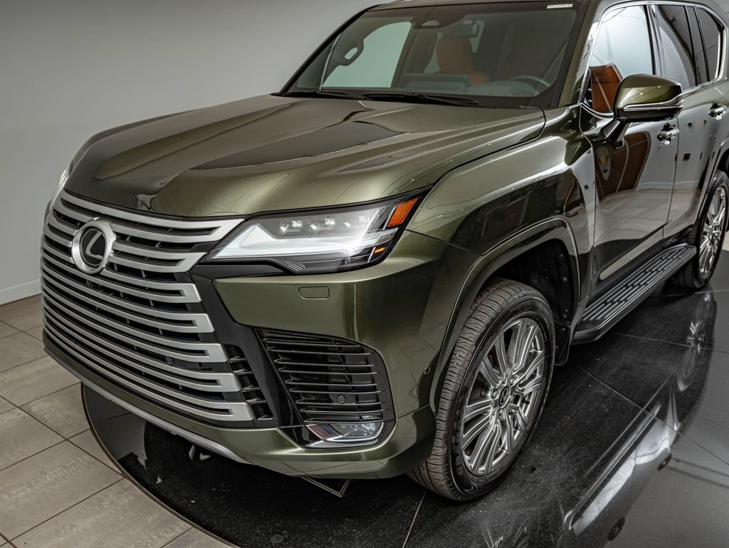 New 2025 Nori Green Pearl Lexus 700h Ultra Luxury image 14