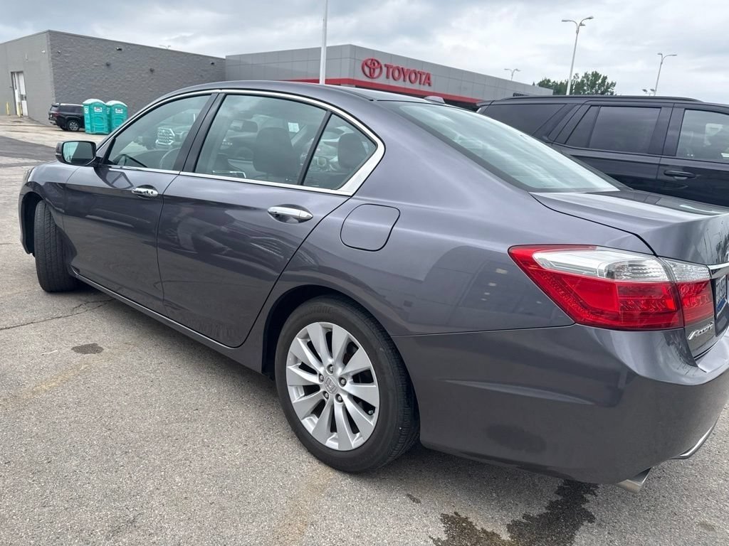 Used 2015  Honda EX-L image 8