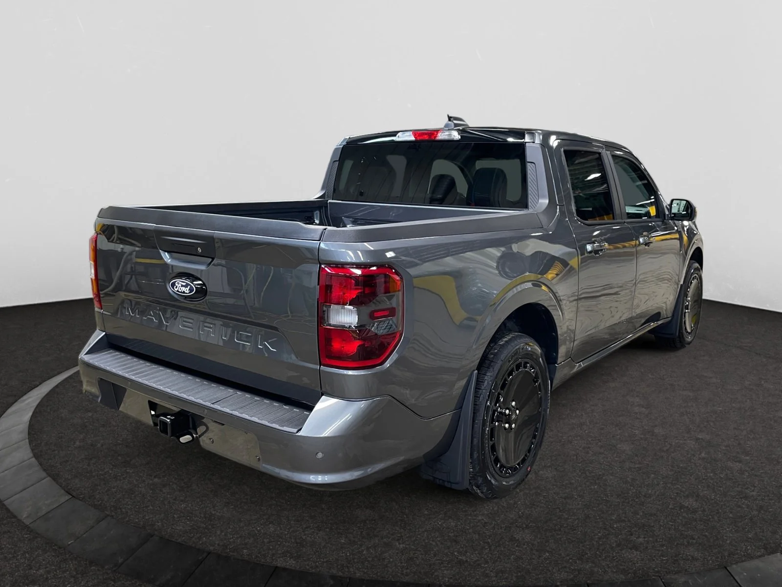 New 2026 Carbonized Grey Metallic Ford Lobo Standard image 5