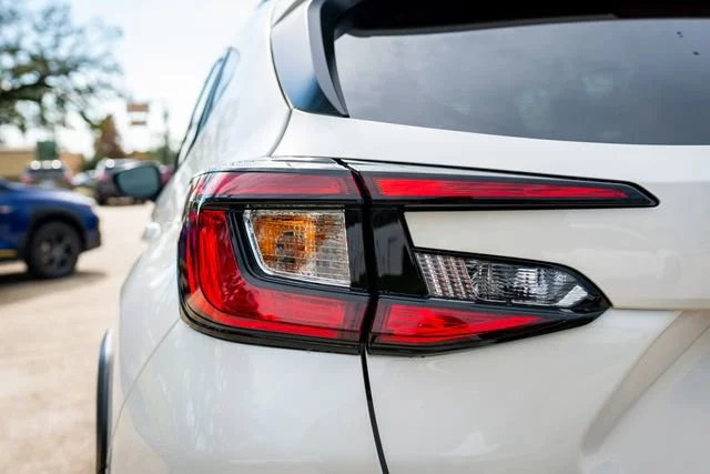 New 2026 Crystal White Pearl Subaru Premium image 16