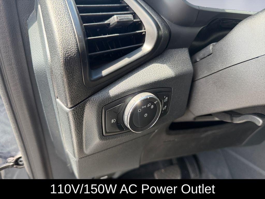 Used 2022 Gray Ford SE image 11
