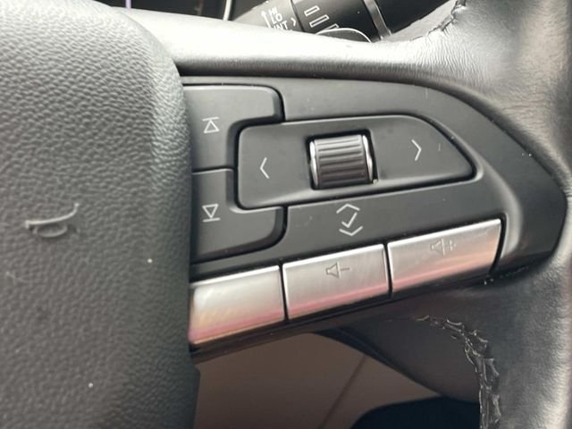 Used 2021 Silver Cadillac Luxury image 22