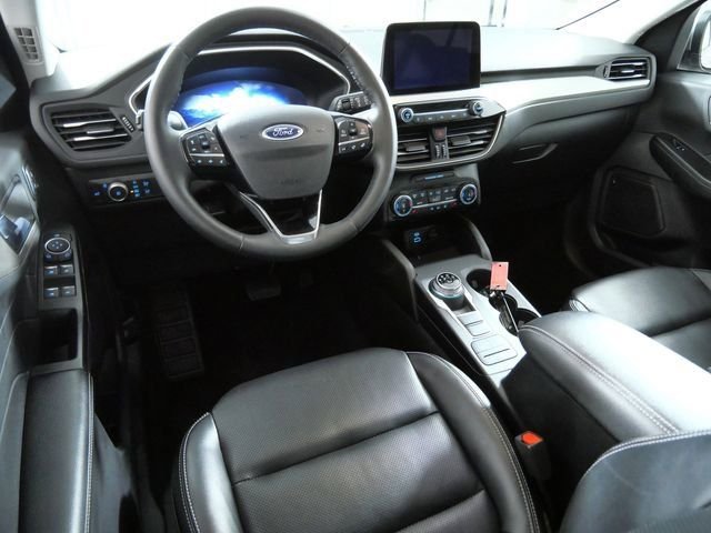 Certified Used 2022  Ford SEL image 4