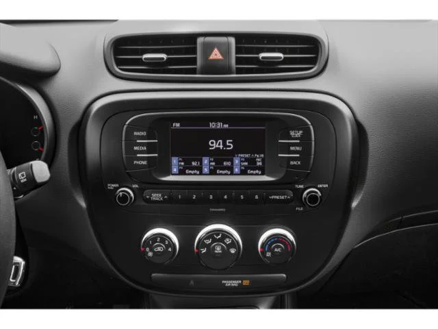 Used 2019 Clear White Kia Base image 14