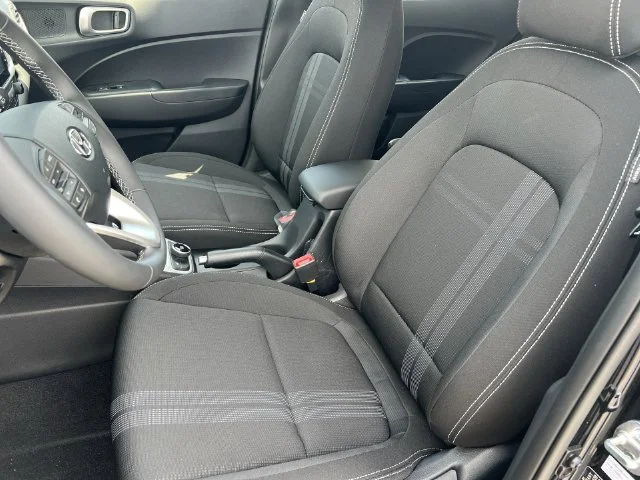 Used 2026 Black Hyundai SEL image 28