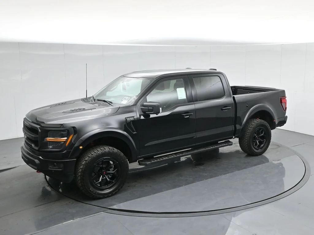 New 2025 Black Ford XLT image 42