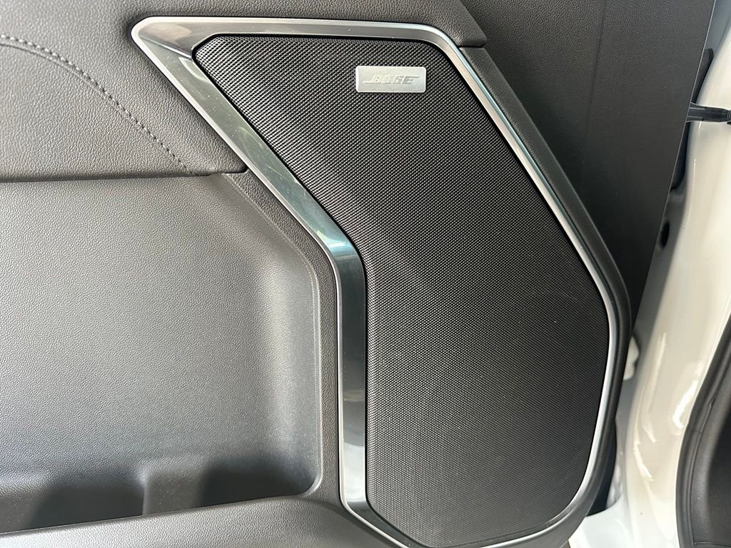 Used 2025 White Chevrolet LTZ image 13
