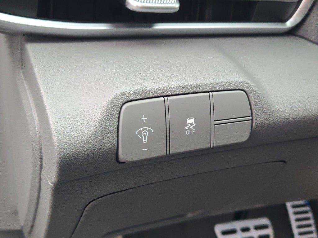 New 2026 Gray Hyundai SEL Sport image 22