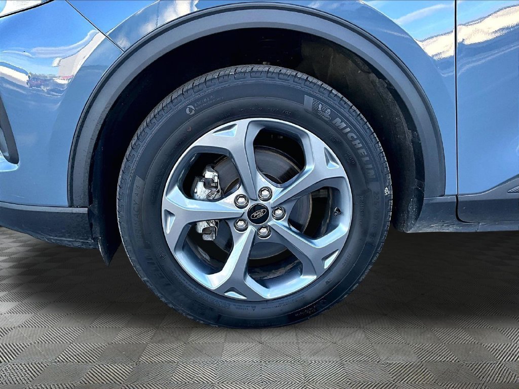 Used 2025 Vapor Blue Ford ST-Line Select image 7
