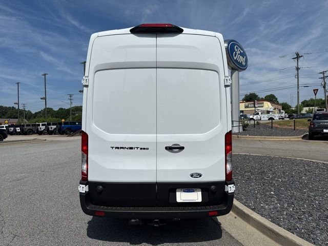 New 2026 Oxford White Ford Base image 10