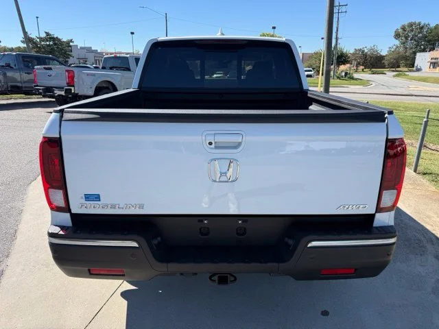Used 2020  Honda RTL-E image 6