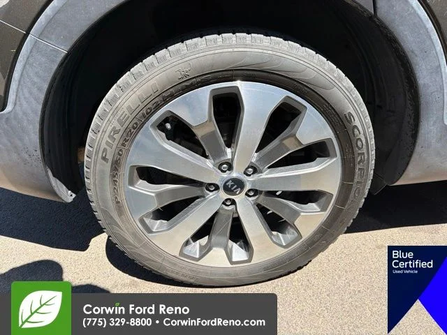 Used 2020 Dark Moss Kia S image 21