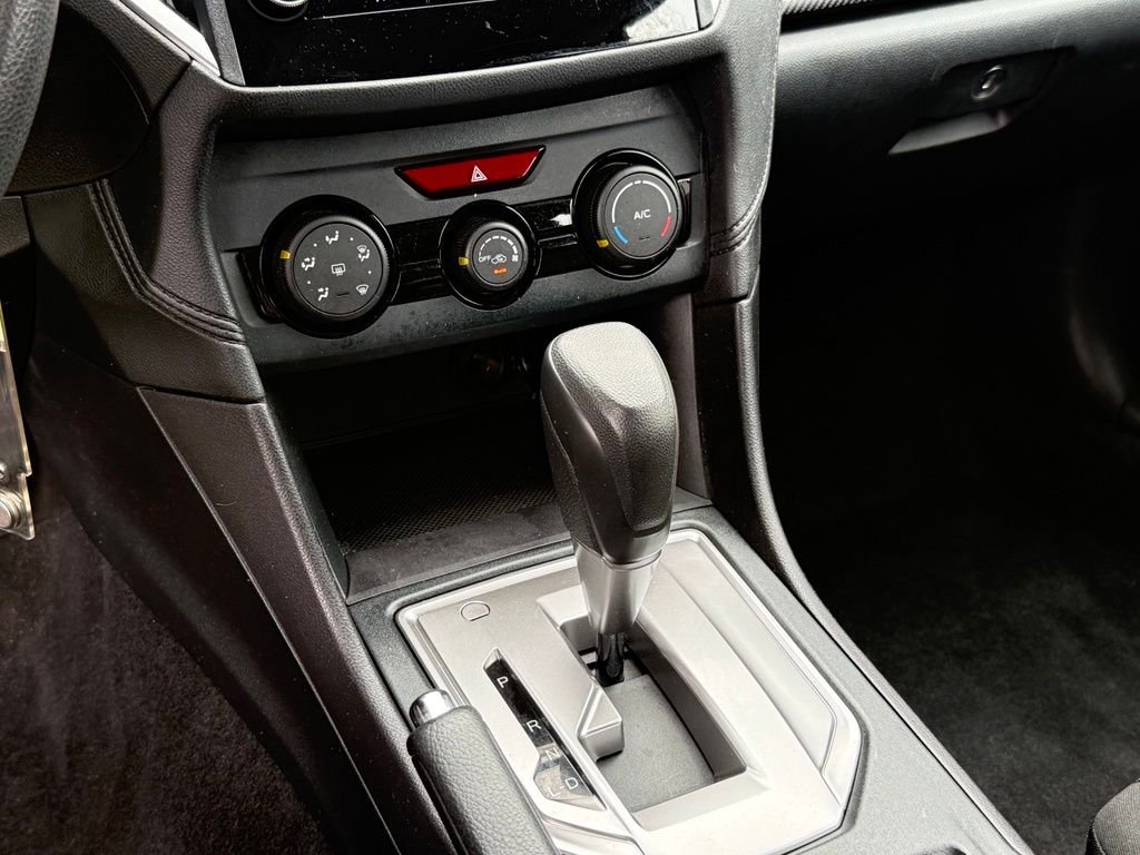 Used 2019 Blue Subaru 2.0i image 13