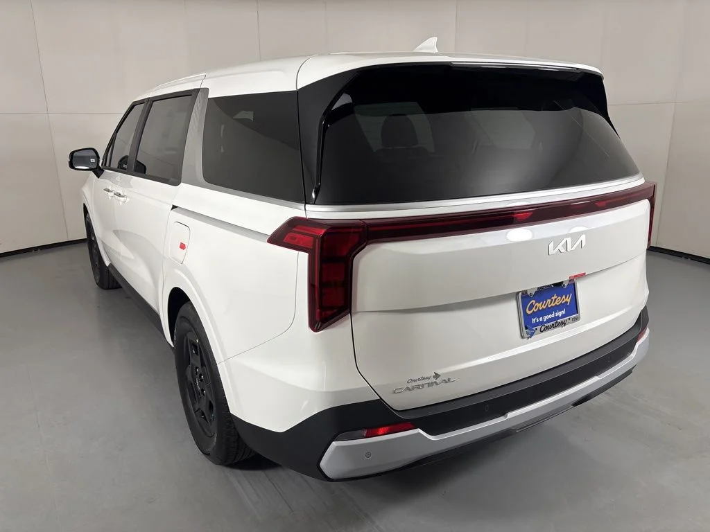 New 2026 White Kia LXS image 6