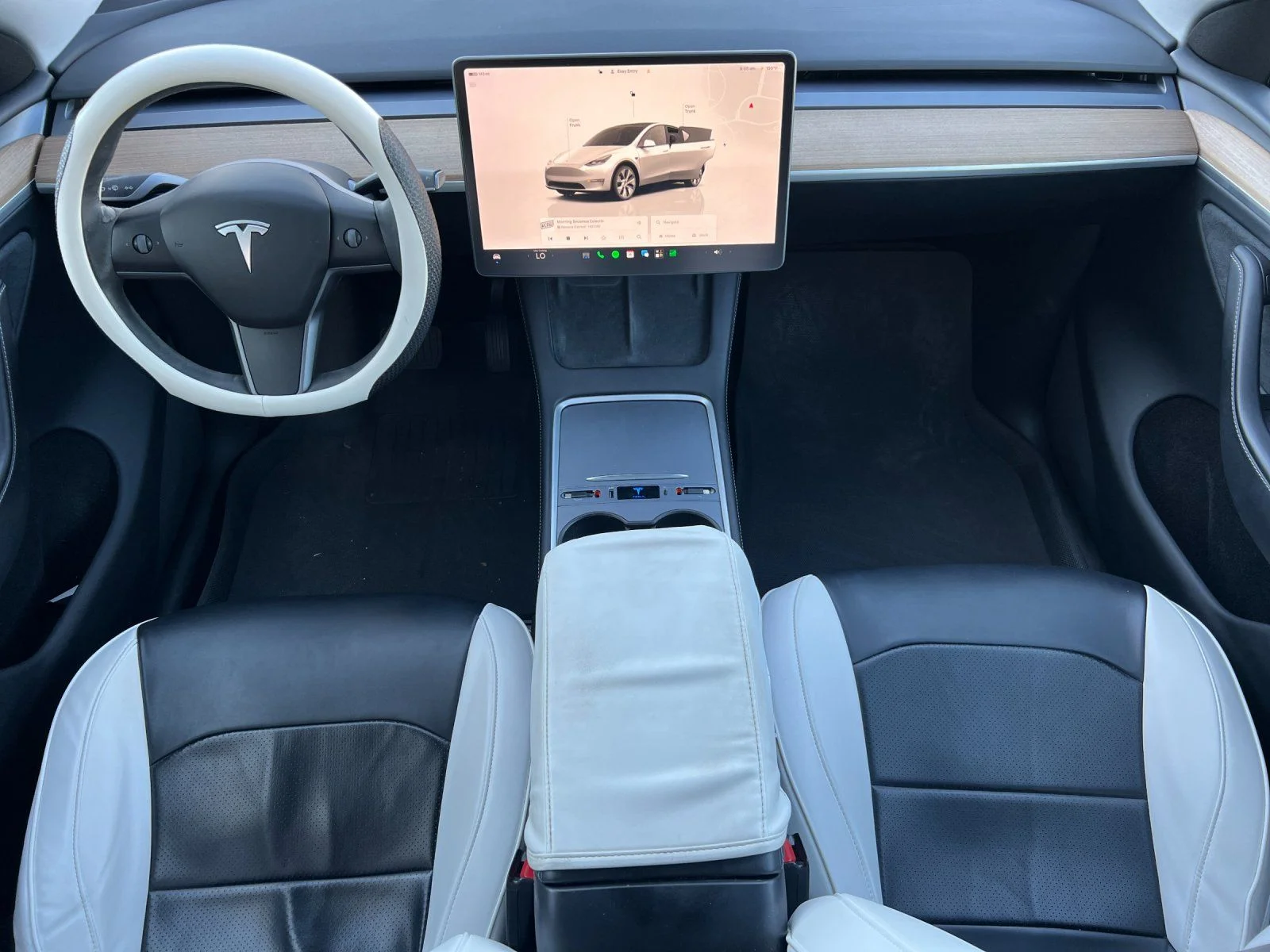 Used 2023 White Tesla Long Range image 12
