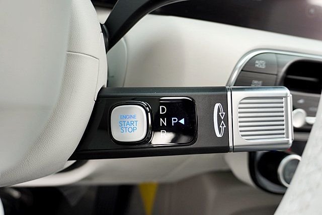 New 2026 Gray Hyundai SEL Premium image 35
