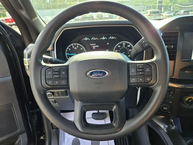 Used 2021 Black Ford XL image 31