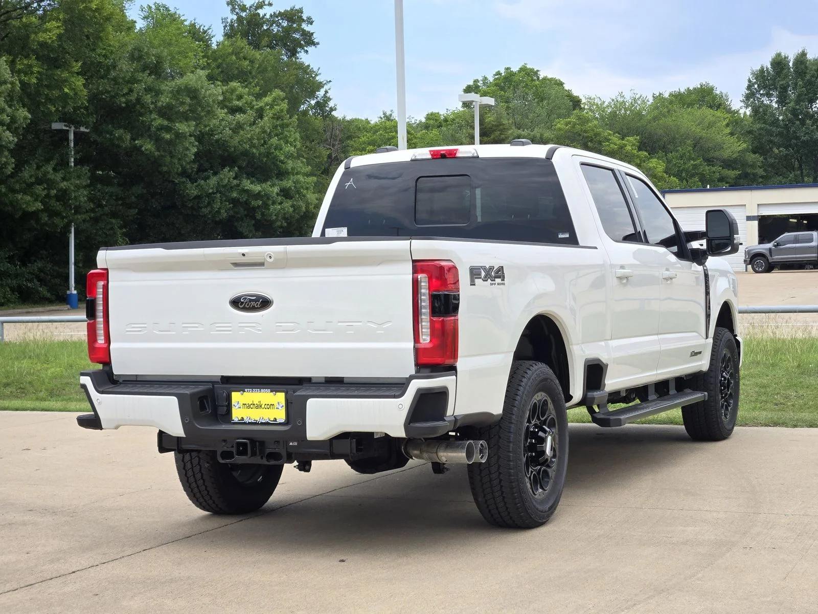 New 2026 Star White Metallic Tri-Coat Ford F-250® Lariat® image 4
