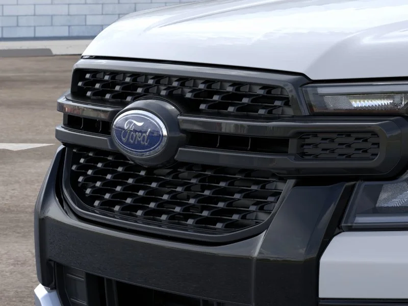 New 2026 Oxford White Ford XLT image 17
