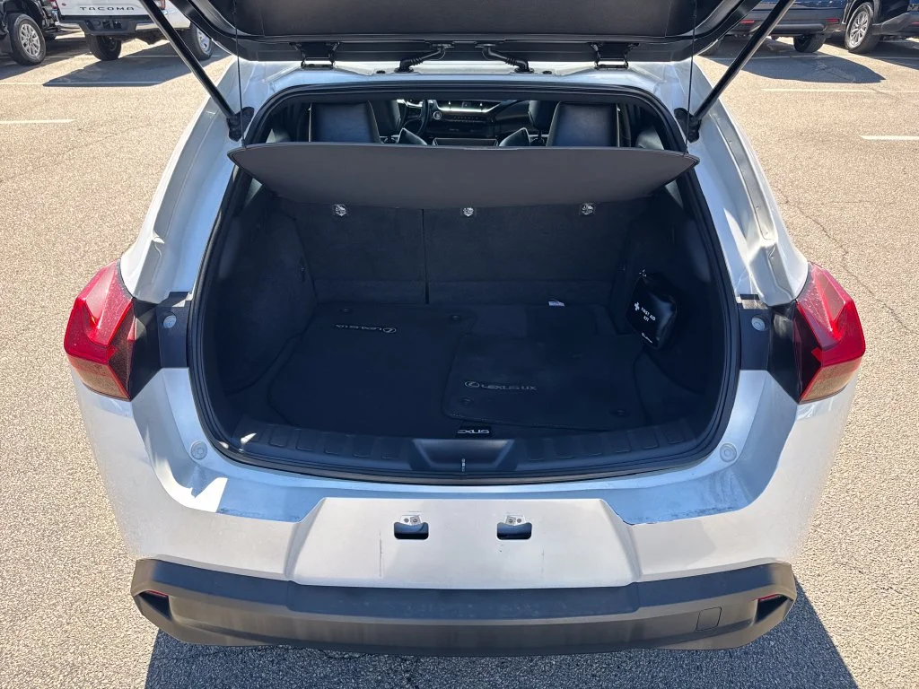 Used 2019 White Lexus 200 Base image 7