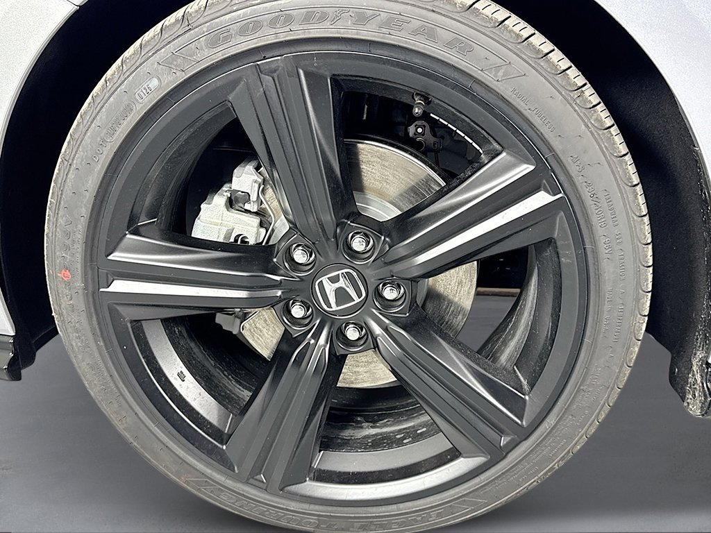 New 2026 Solar Silver Metallic Honda Sport-L image 10