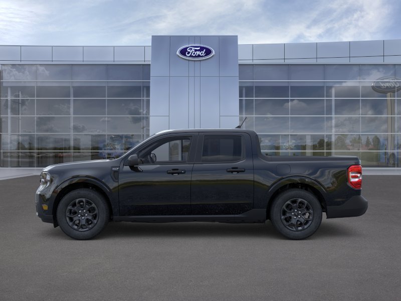 New 2026 Shadow Black Ford XLT image 3