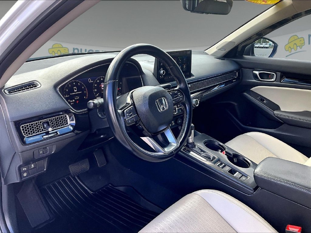 Used 2022 White Honda Touring image 8