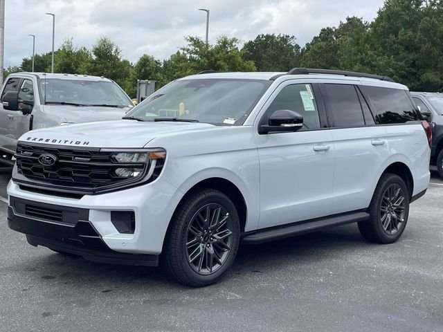 New 2026 Space Silver Metallic Ford Platinum image 14