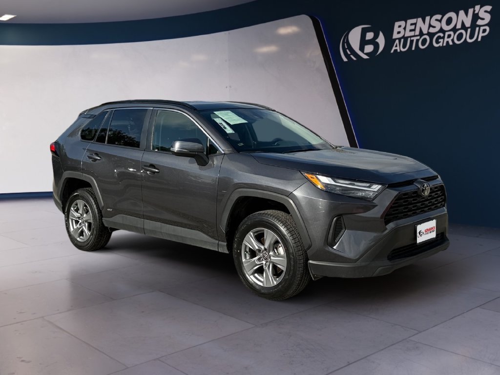 Used 2025 Gray Toyota XLE image 7