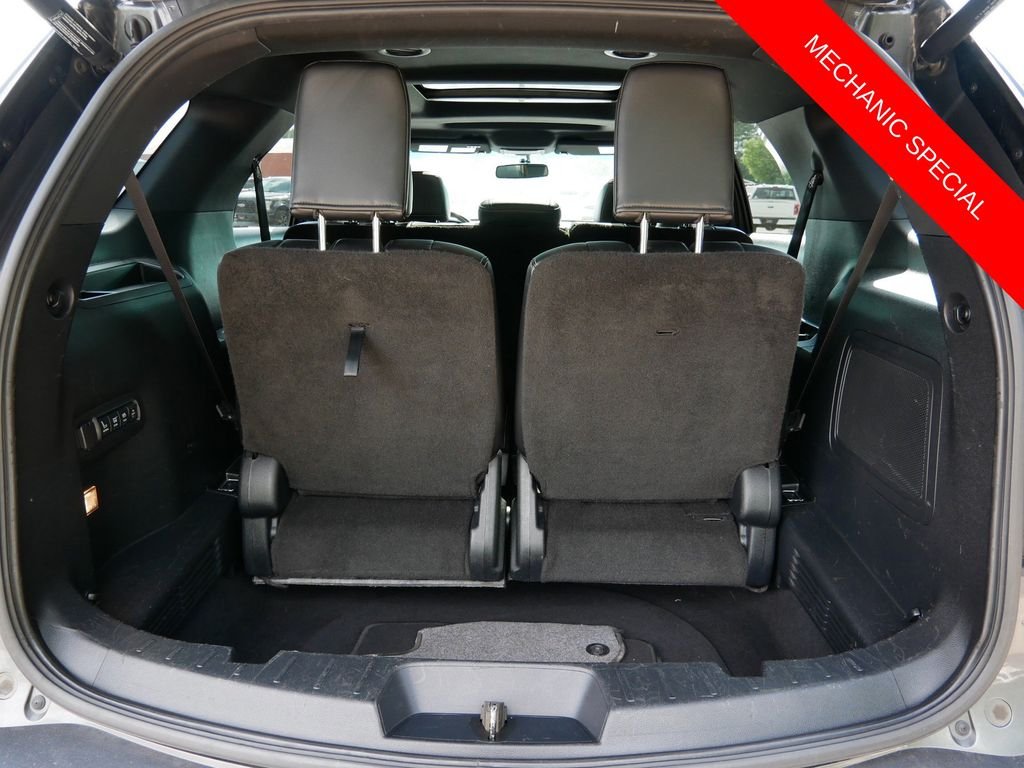 Used 2016 Gray Ford Limited image 10