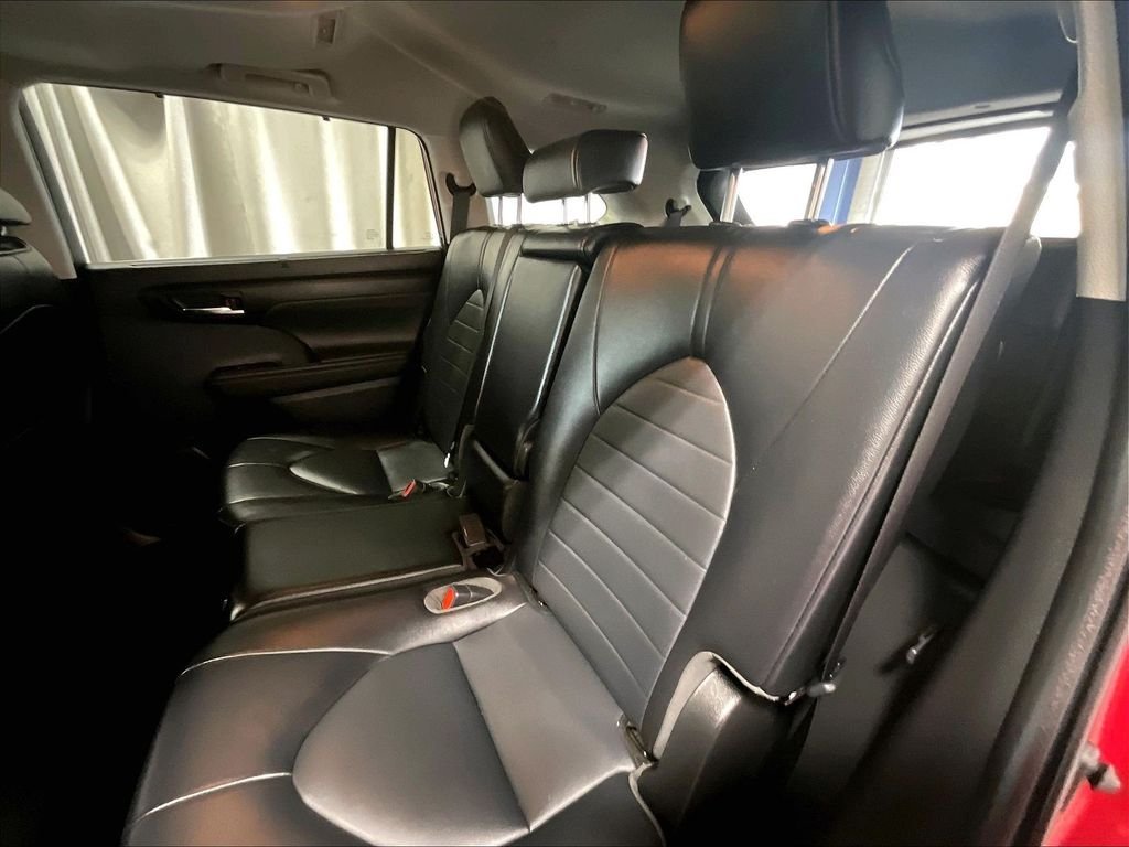 Used 2022 Red Toyota XLE image 15