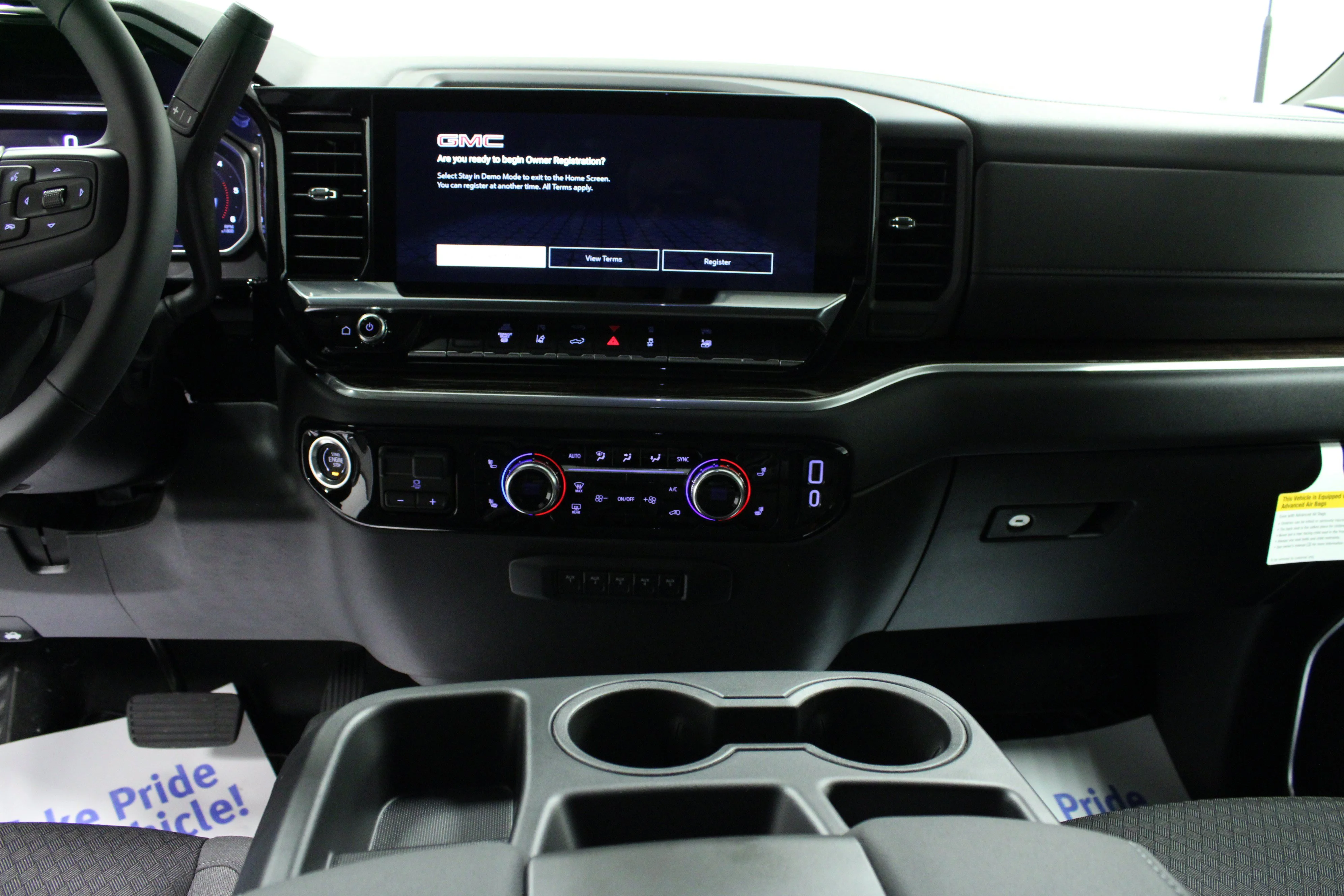 New 2026 Summit White GMC SLE image 17
