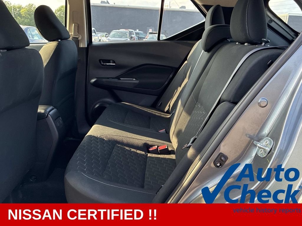 Used 2024 Gray Nissan SV image 14