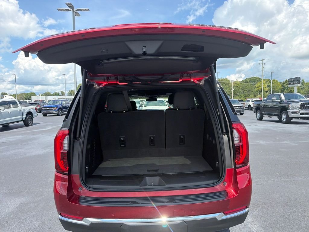 Certified Used 2025 Red GMC Elevation image 9