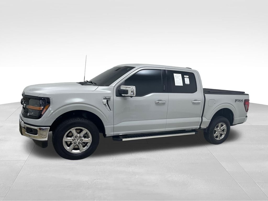 Used 2024 White Ford XLT image 2