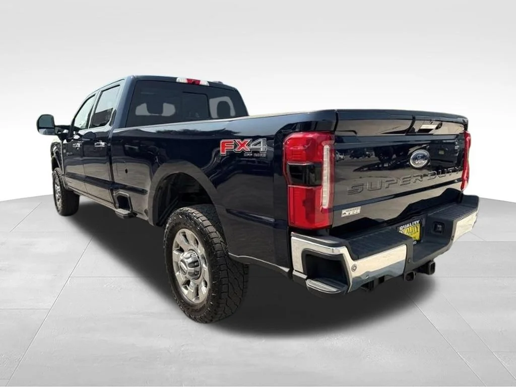 Used 2023 Blue Ford XL image 3