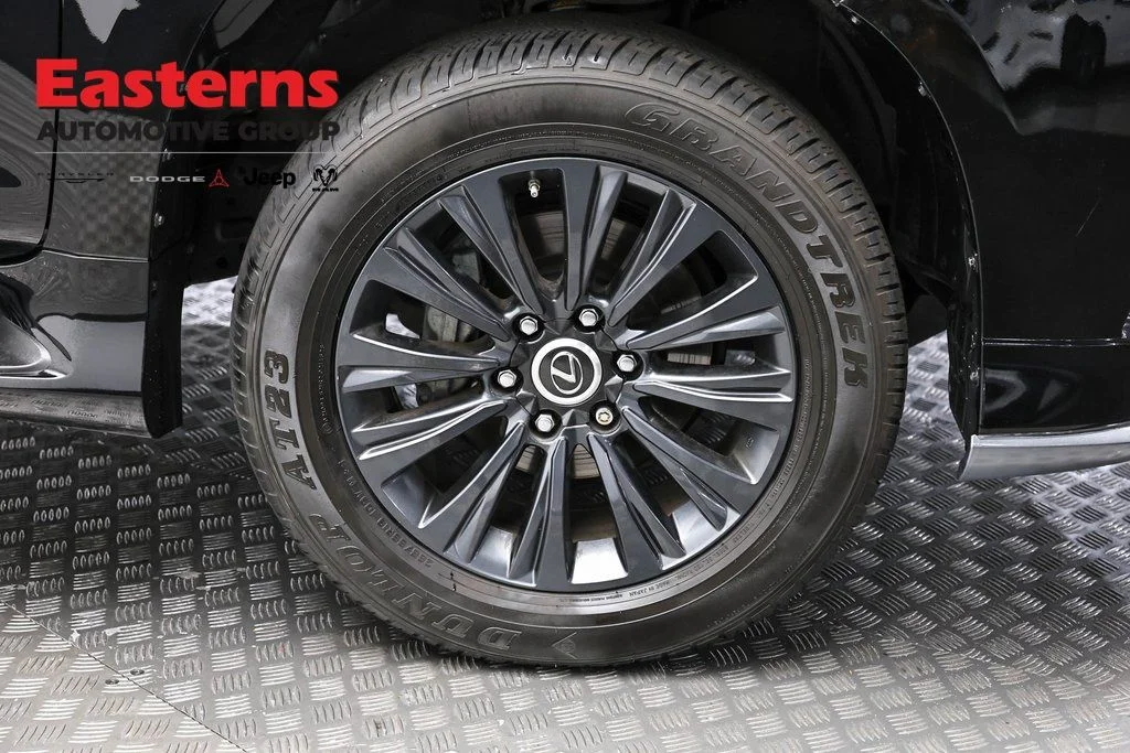 Used 2022 Black Lexus 460 image 39
