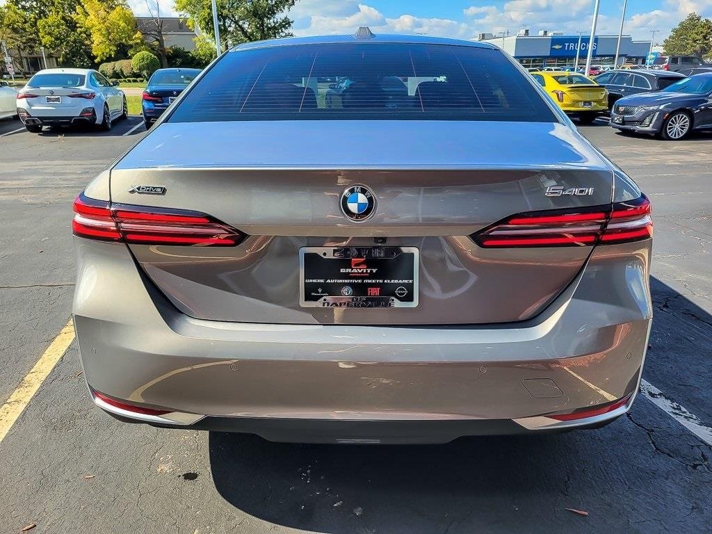 2025 BMW 540I - Image 4