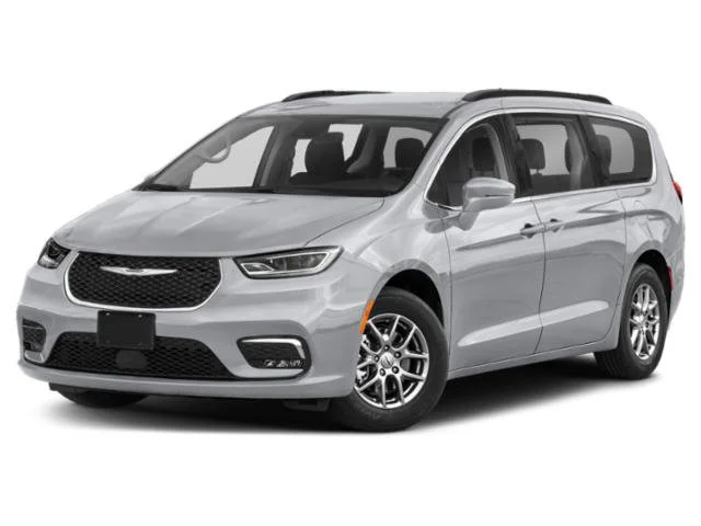 Used 2022 Silver Mist Clearcoat Chrysler Touring L image 1