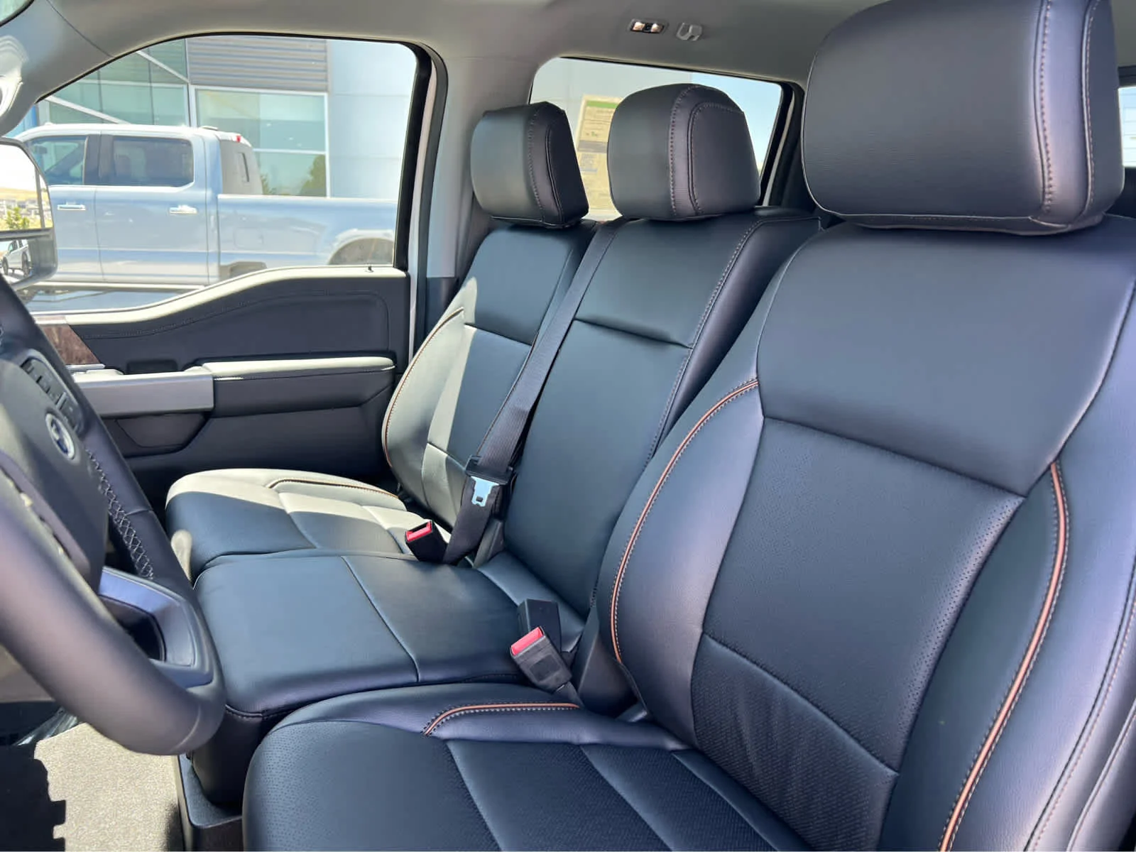 New 2026 Star White Metallic Tri-Coat Ford F-350® Lariat® image 39