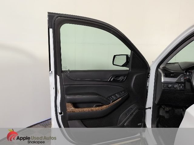 Used 2016 White Chevrolet LTZ image 12