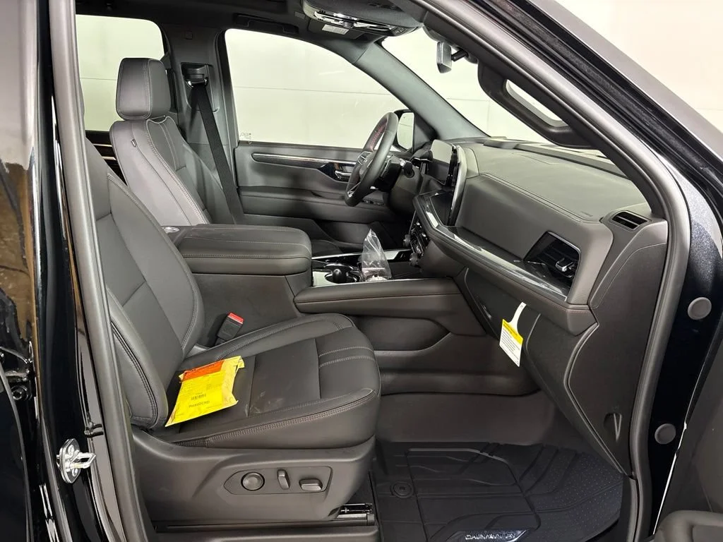 2026 Chevrolet Suburban RST - Photo 20