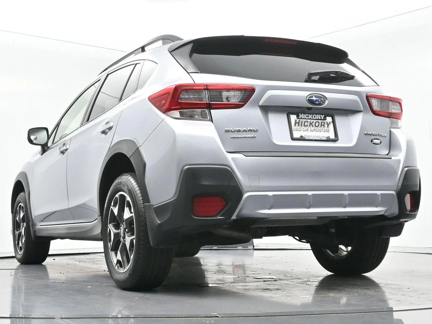 Used 2020 Ice Silver Metallic Subaru Premium image 44
