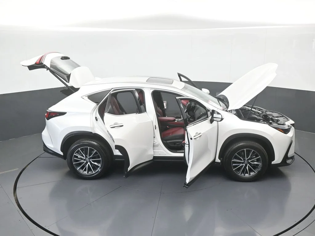 Used 2025 White Pearl Lexus 350 Premium image 71