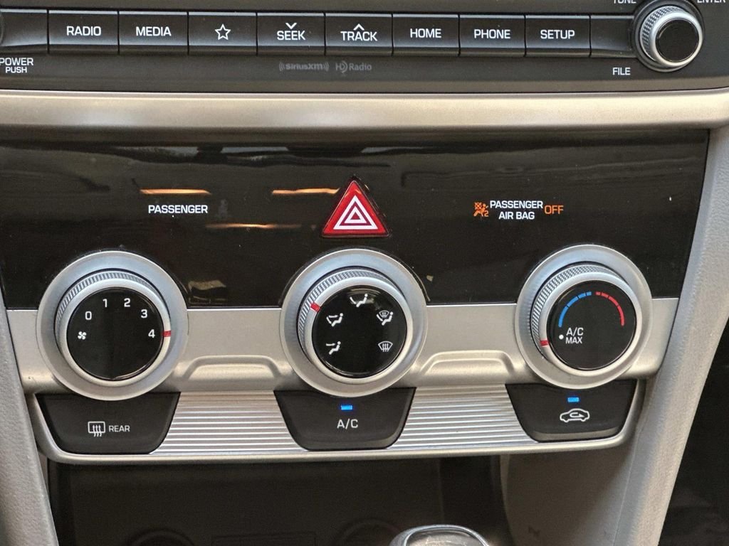 Used 2019 Gray Hyundai SEL image 23