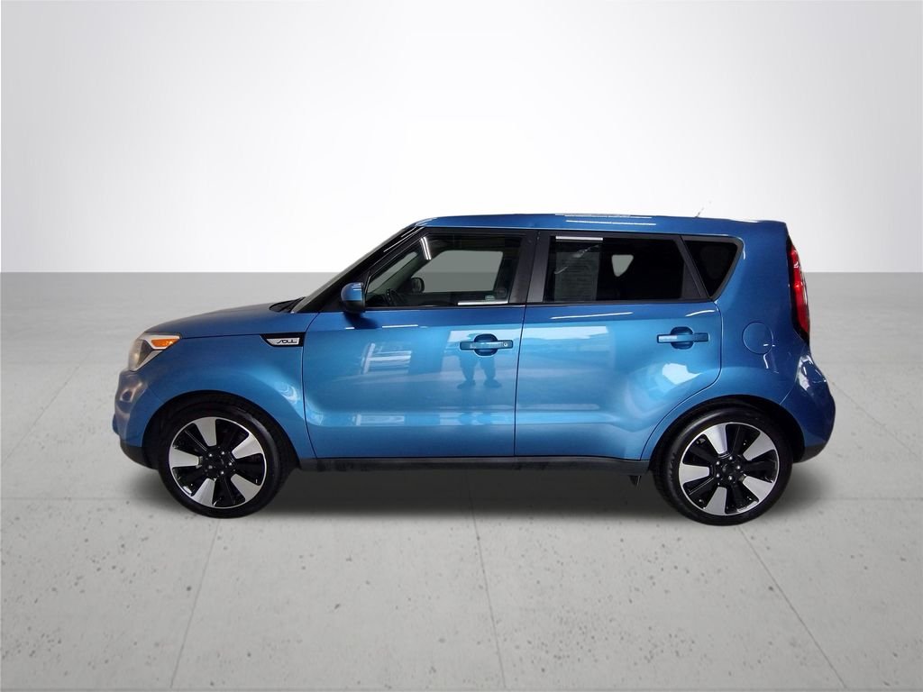 Used 2019 Caribbean Blue Kia Plus image 10